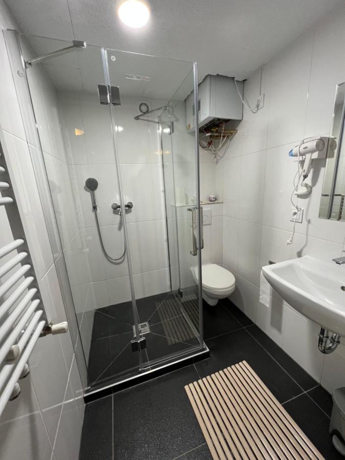 Hostel Do-Re-Mi ปราก ภายนอก รูปภาพ