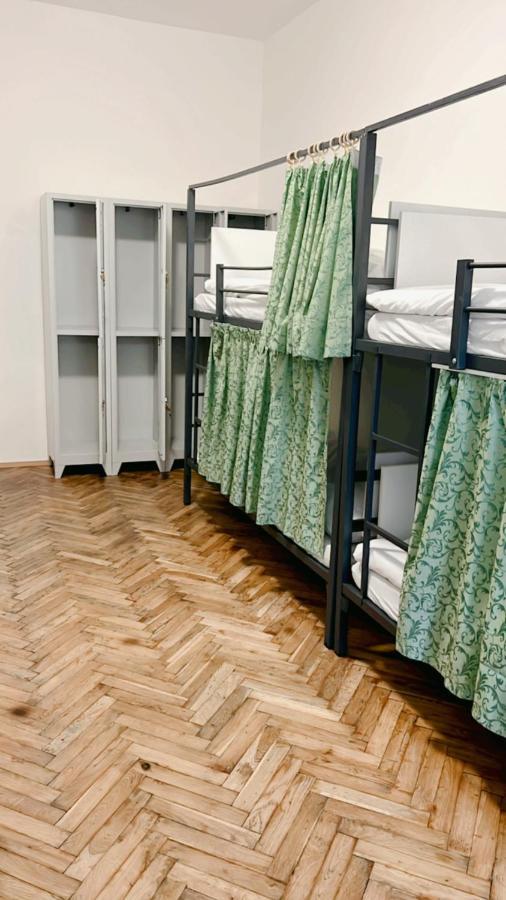 Hostel Do-Re-Mi ปราก ภายนอก รูปภาพ