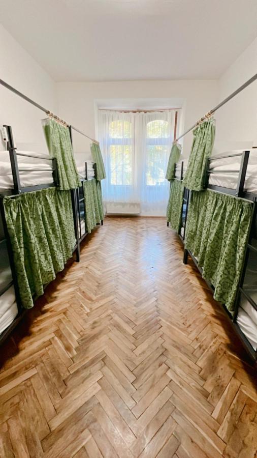 Hostel Do-Re-Mi ปราก ภายนอก รูปภาพ