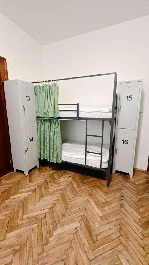 Hostel Do-Re-Mi ปราก ภายนอก รูปภาพ